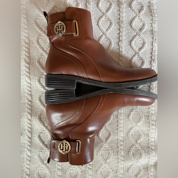 Tommy Hilfiger Brown Zip Up Boots Women’s Size 8 - Picture 11 of 13